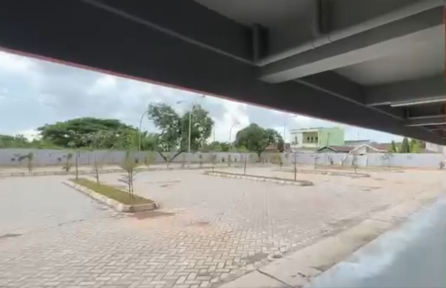 Area parkir Mal Pelayanan Publik DPMPTSP Kabupaten Gowa